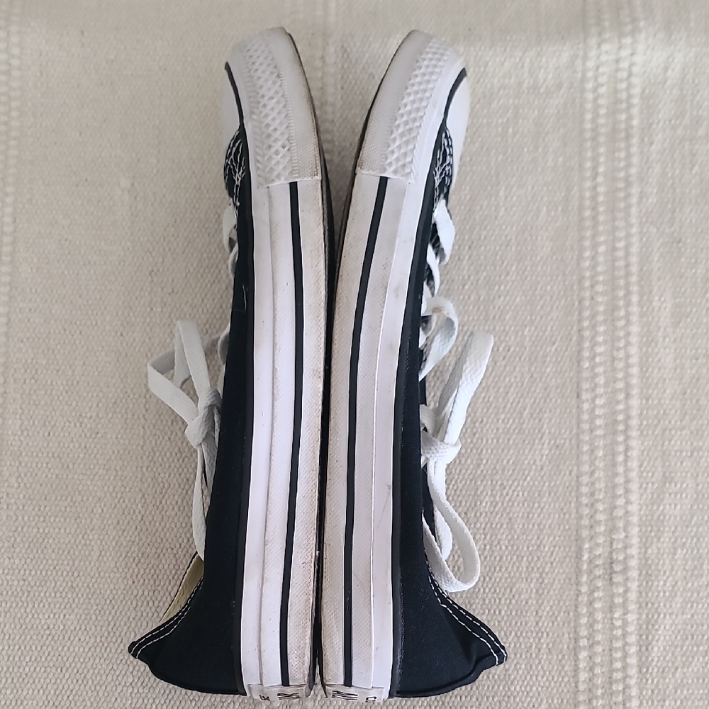 Black and White Canvas Sneakers - Picture 6 of 6